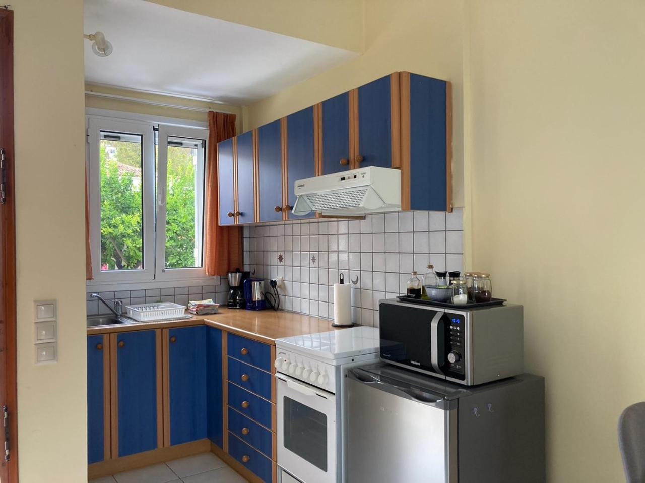 Eviaxl Studios Khrónia المظهر الخارجي الصورة